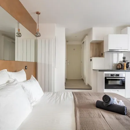 Apartment Double 6 Persons Near - Fairytale Factory *