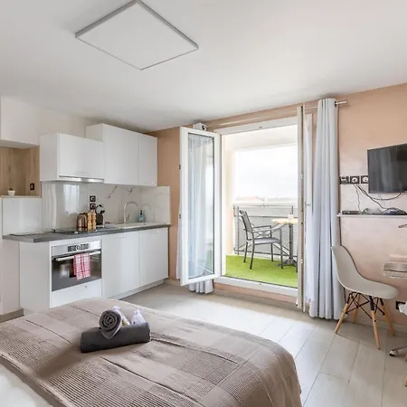 Apartment Double 6 Persons Near - Fairytale Factory